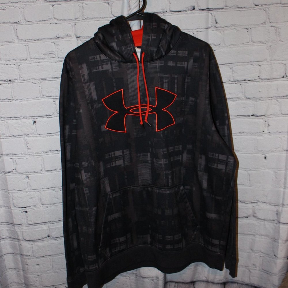 Under Armour Sweatshirt